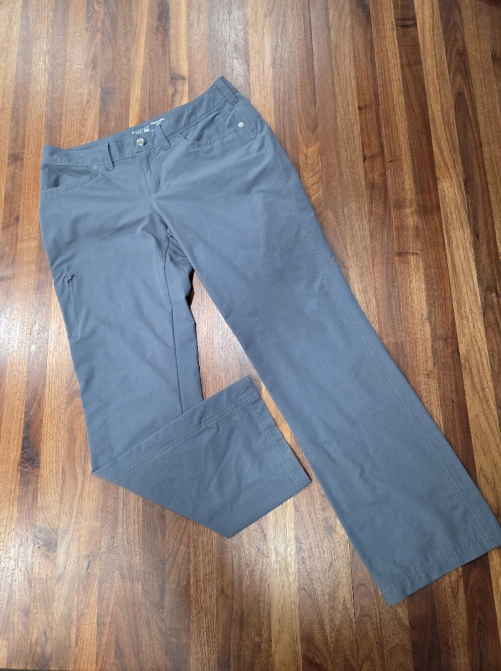 Mountain Hardware Hiking Trail Chino Gray Woman's Pants Size 8